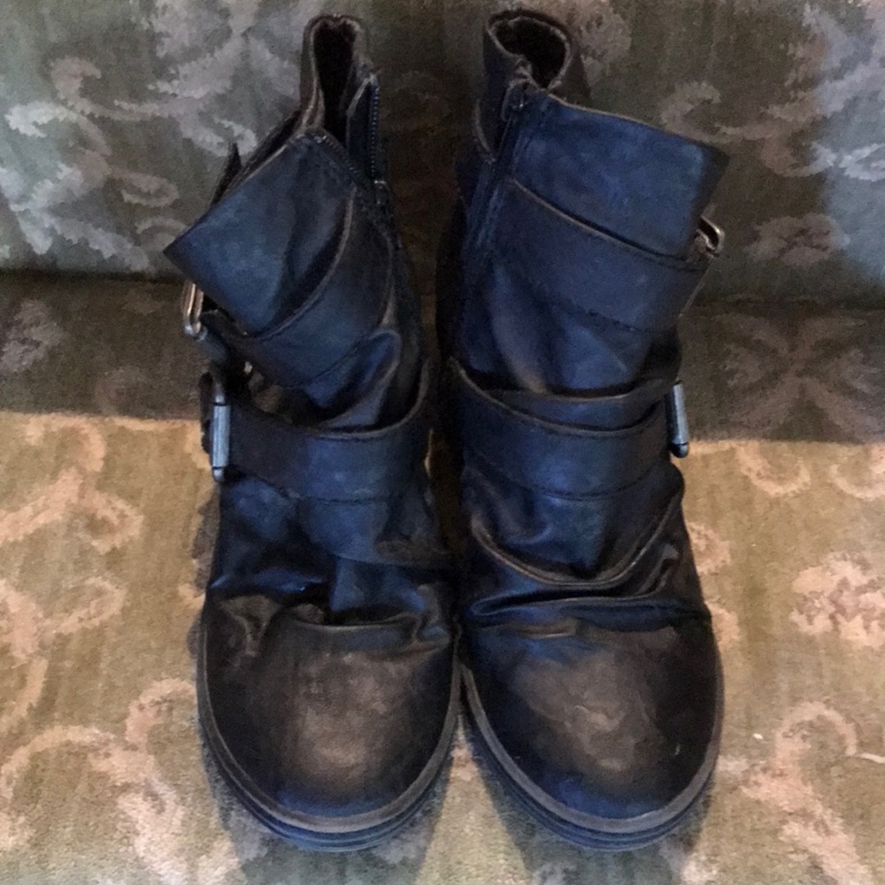Like new Black Wedge Booties